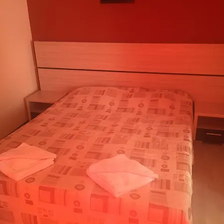 Apartment Afrodita 2 *